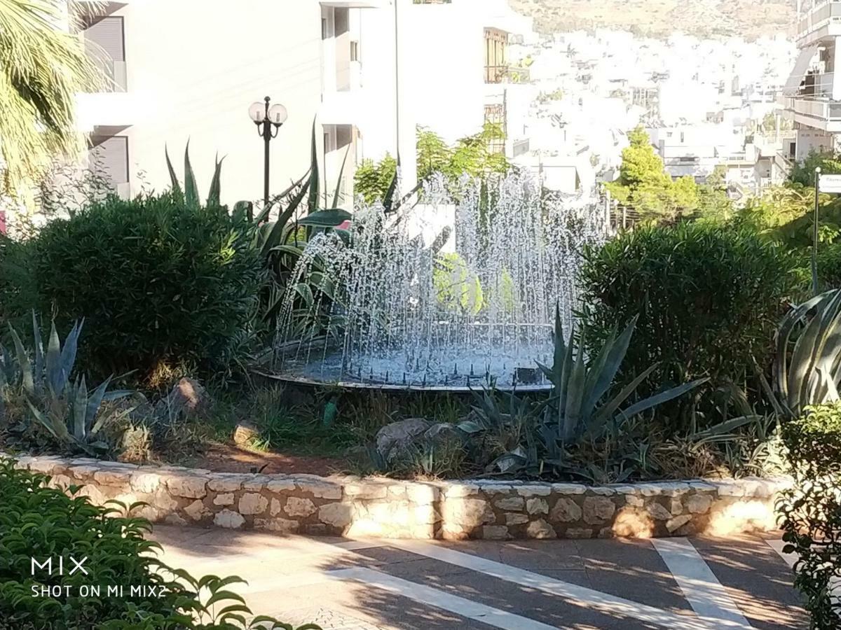 Beautiful House In Alimos Near To The Beach And Metro Атина Екстериор снимка